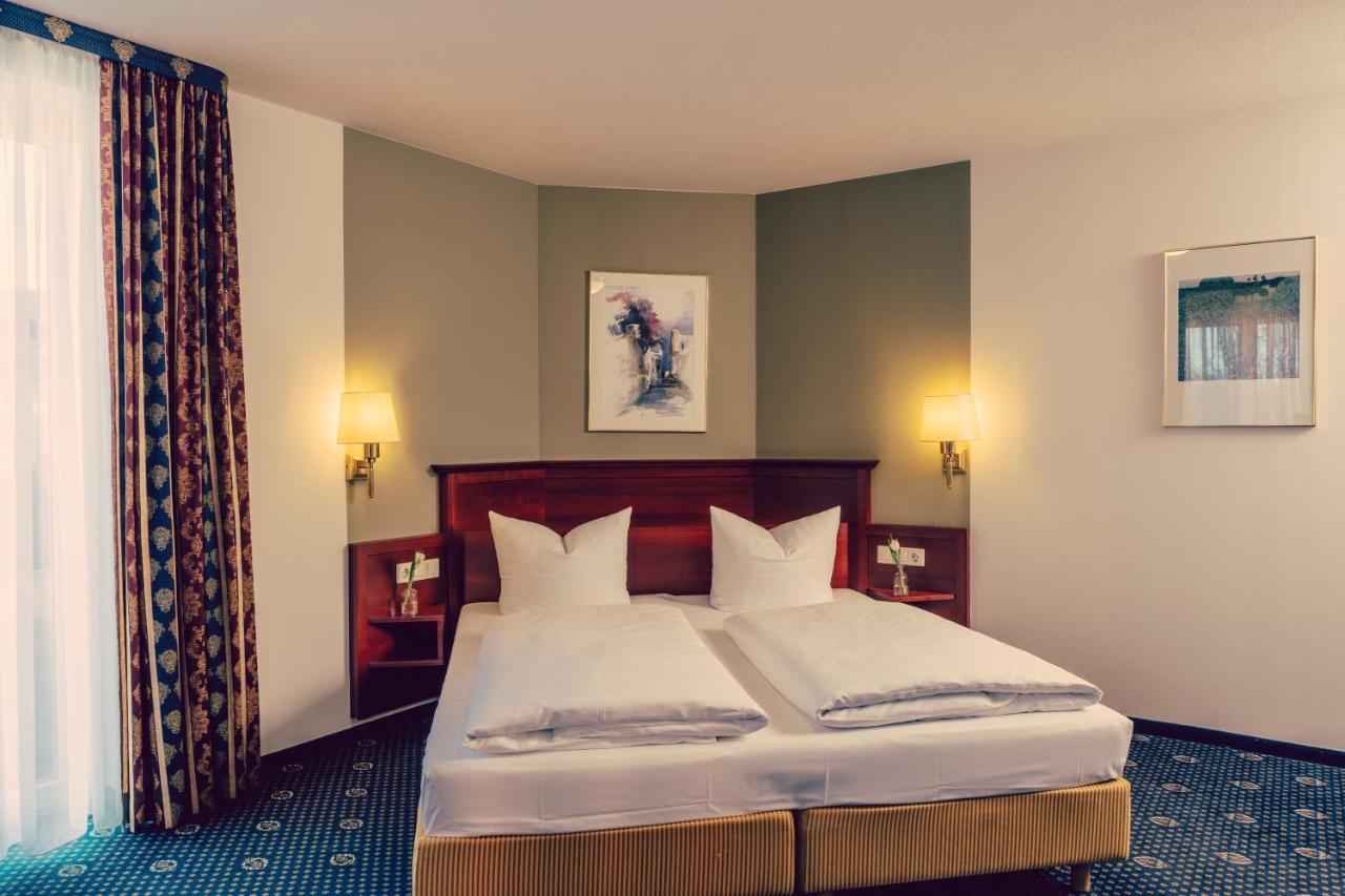 Landhotel Hallnberg Walpertskirchen ภายนอก รูปภาพ