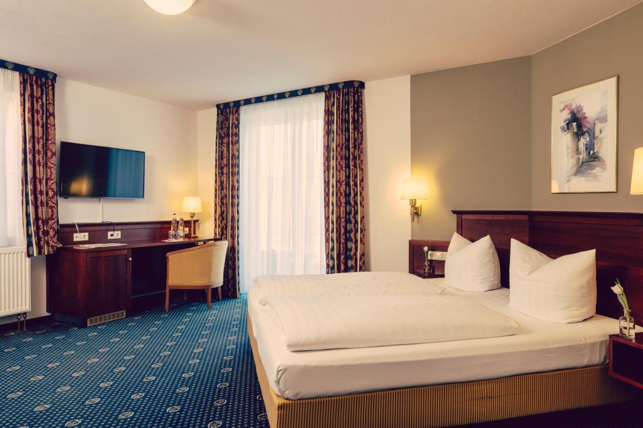 Landhotel Hallnberg Walpertskirchen ภายนอก รูปภาพ