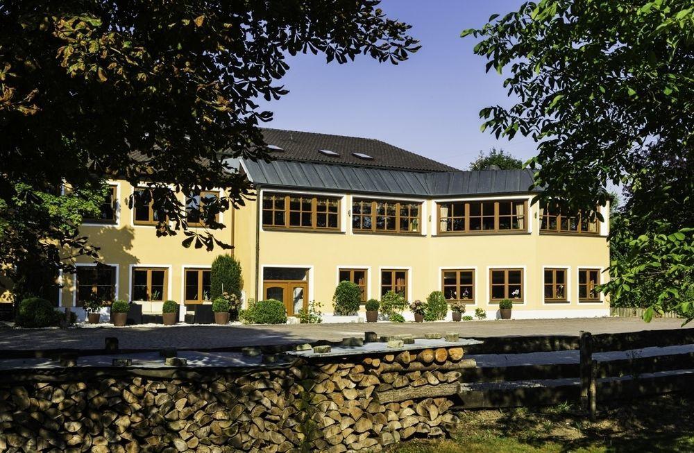 Landhotel Hallnberg Walpertskirchen ภายนอก รูปภาพ